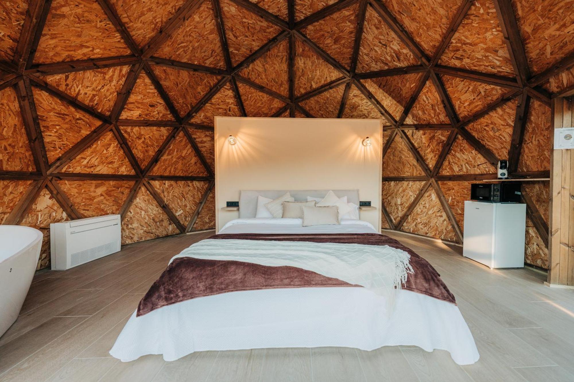Hotel El Moli Glamping à Adzaneta Extérieur photo