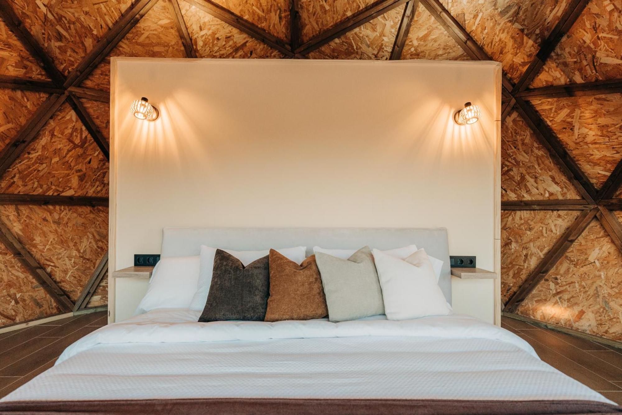 Hotel El Moli Glamping à Adzaneta Extérieur photo